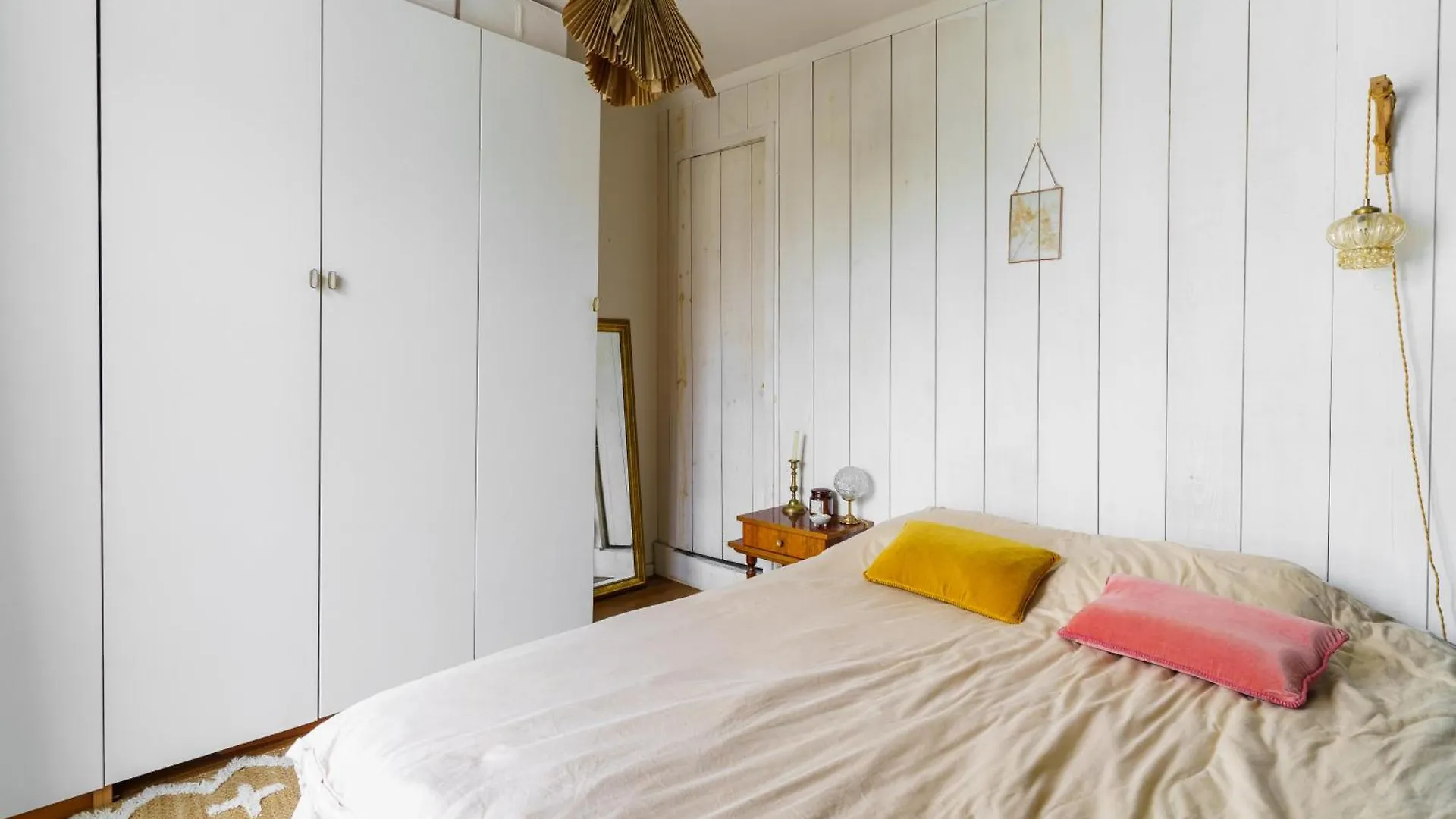 Contemporary 1Bd Apartment Hopital Saint Louis パリ